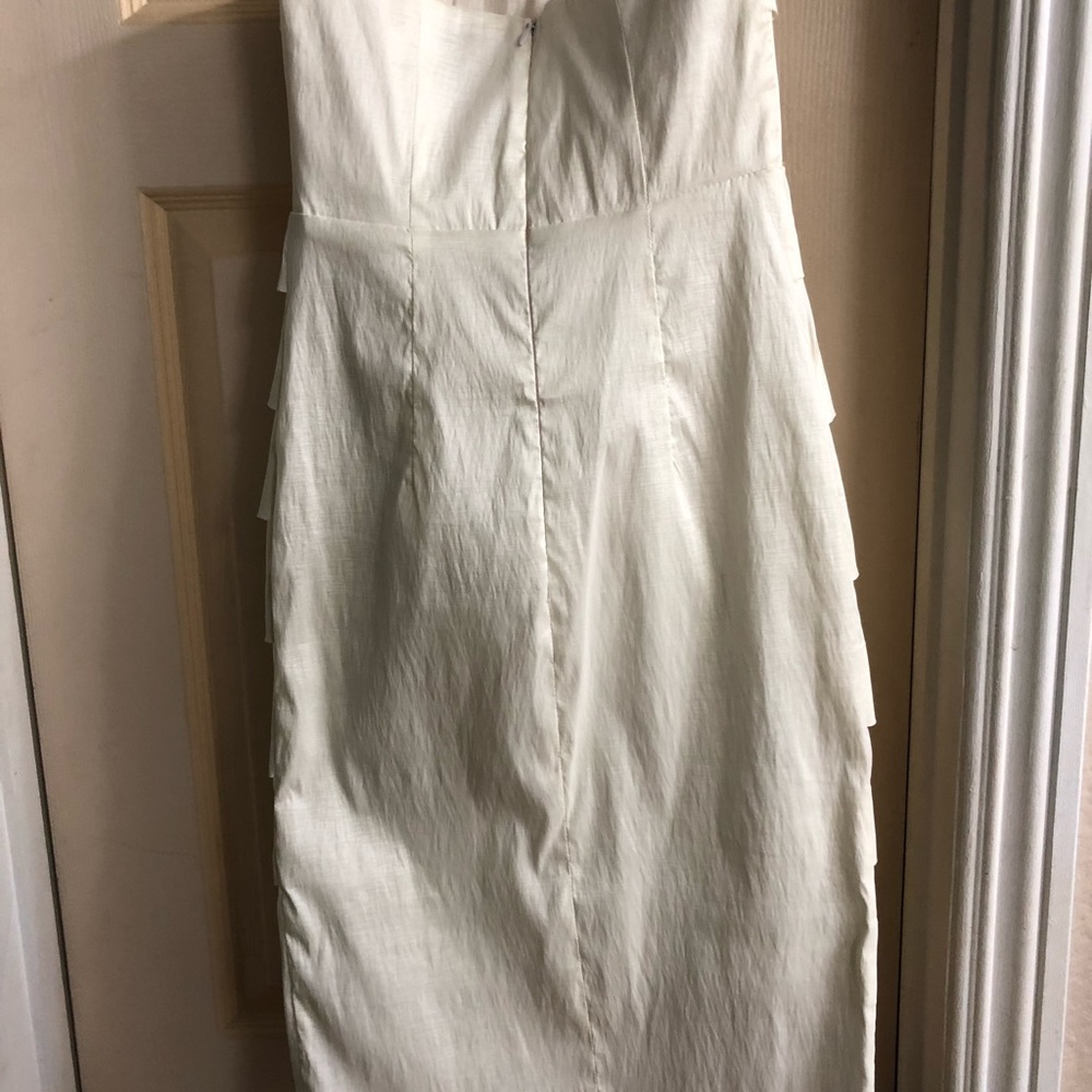 White strapless stretchy dress
